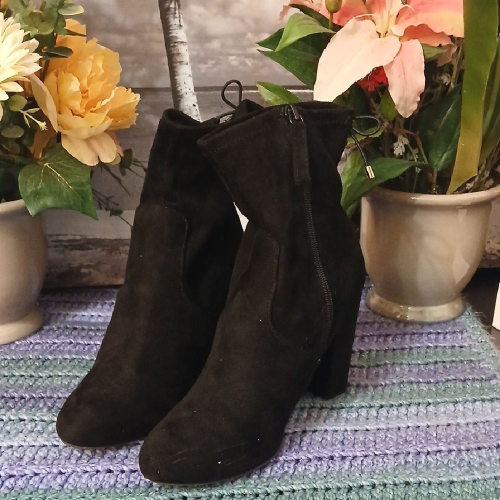 Chic Black Suede Heeled Boots for Women 8.5M